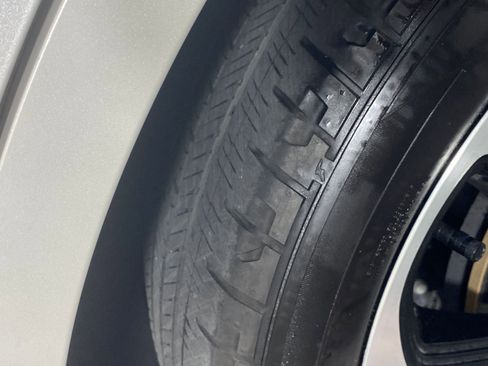 Used 2024 Lincoln Nautilus Black Label image 18