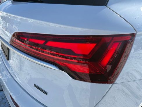 Used 2021 Audi Q5 Premium image 32