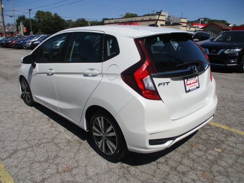 Used 2018 Honda Fit EX image 2