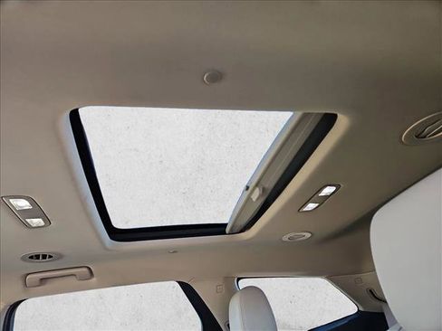 Used 2020 Buick Enclave Essence image 19