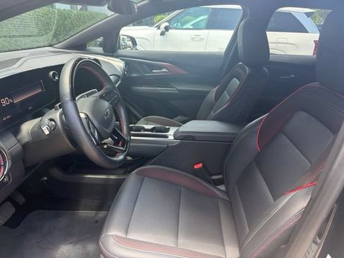 Used 2024 Chevrolet Equinox EV RS FWD image 8