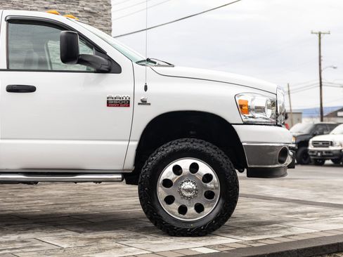 Used 2007 Dodge Ram 3500 Truck SLT image 10