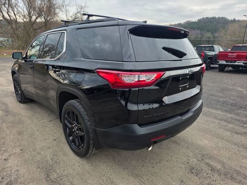 Used 2020 Chevrolet Traverse LT w/ LPO, Blackout Package image 10