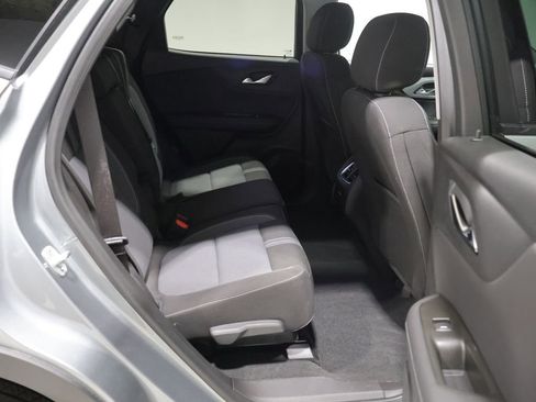 Used 2025 Chevrolet Blazer LT AWD/4WD image 19