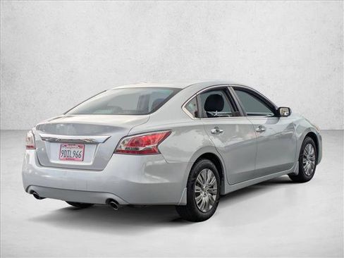 Used 2014 Nissan Altima 2.5 S image 5