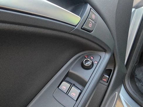 Used 2011 Audi A5 2.0T Premium Plus image 21