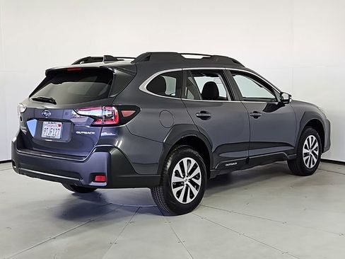 Certified 2025 Subaru Outback Premium image 7
