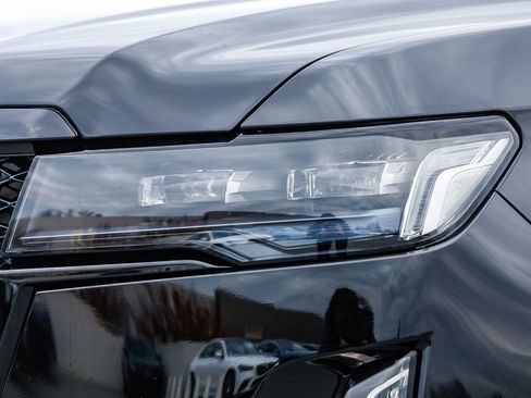 Used 2023 Cadillac Escalade Sport image 7