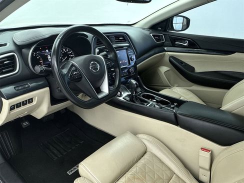 Used 2021 Nissan Maxima Platinum w/ Sport Mat Group image 12