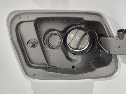 New 2026 BMW M5 w/ Executive Package image 25