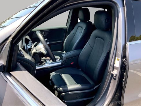 Used 2025 Mercedes-Benz GLA 250 image 7