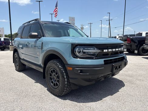 Used 2022 Ford Bronco Sport Outer Banks w/ Tech Package AWD/4WD image 8