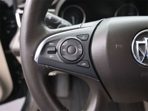 Used 2017 Buick LaCrosse Preferred image 31