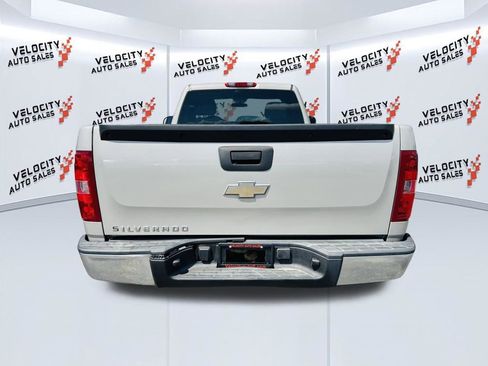 Used 2009 Chevrolet Silverado 1500 W/T RWD image 4
