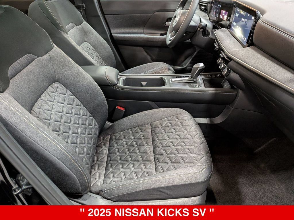 Certified 2025 Nissan Kicks SV w/ SV Premium Package AWD/4WD image 35