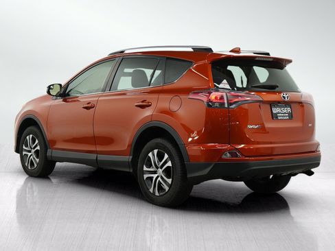 Used 2016 Toyota RAV4 LE FWD image 3