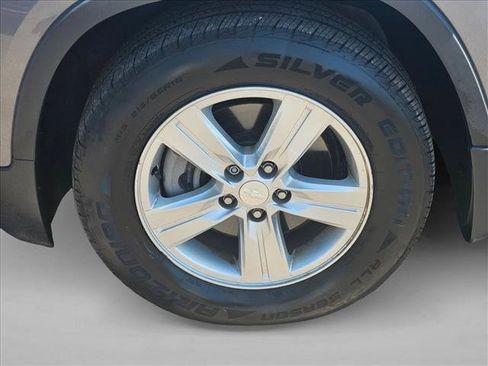 Used 2020 Chevrolet Trax LT w/ Driver Confidence Package FWD image 22