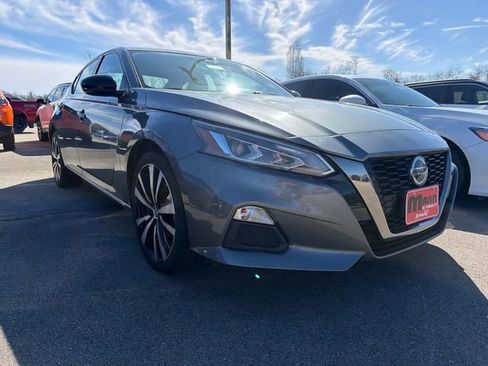 Used 2021 Nissan Altima 2.5 SR image 3