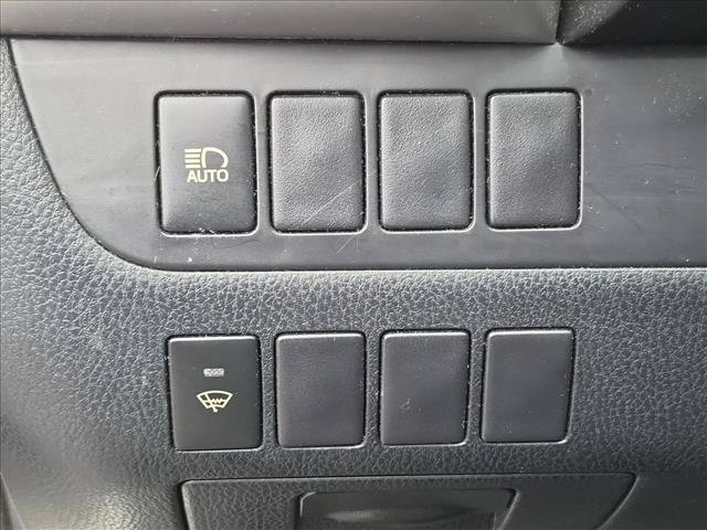Used 2017 Toyota Highlander LE AWD/4WD image 17