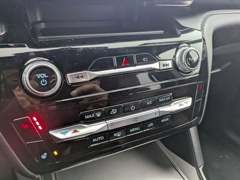 Certified 2022 Ford Explorer ST-Line image 12