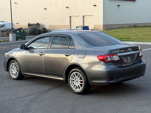 Used 2011 Toyota Corolla LE FWD image 7