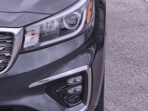 Used 2021 Kia Sedona EX w/ EX Premium Package FWD image 11
