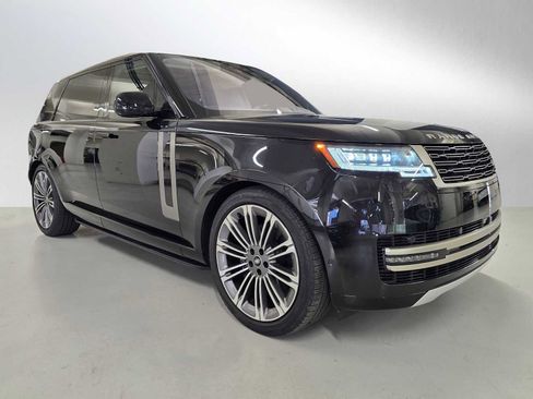 Used 2023 Land Rover Range Rover Long Wheelbase SE AWD/4WD image 7