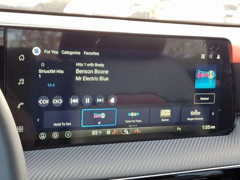 New 2026 Nissan Kicks SR w/ SR Premium Package AWD/4WD image 14