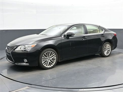 Used 2013 Lexus ES 350 w/ Luxury Pkg image 4