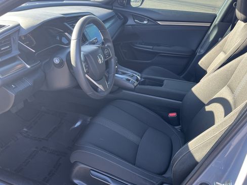 Used 2018 Honda Civic EX image 9