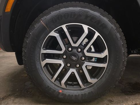New 2026 Ford Ranger Lariat w/ FX4 Off-Road Package AWD/4WD image 7
