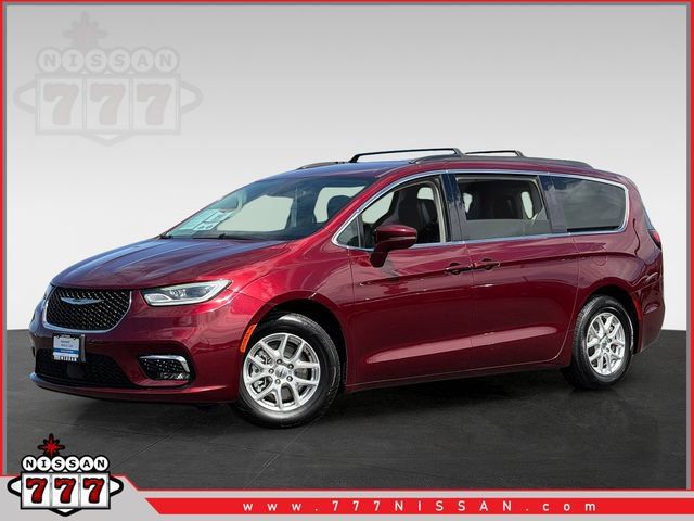 Used 2022 Chrysler Pacifica Touring-L FWD image 1