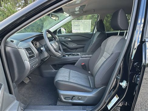 New 2026 Nissan Rogue SV AWD/4WD image 7
