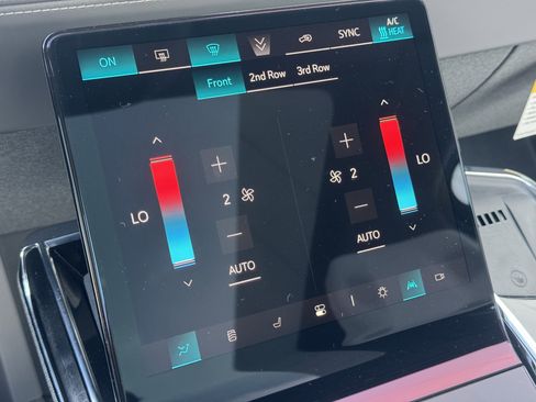 New 2025 Cadillac Escalade IQ Sport 1 w/ LPO, ONYX Package image 25