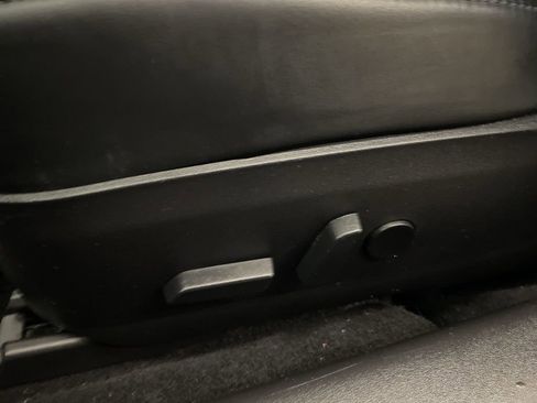 Used 2018 Tesla Model 3 Mid Range image 17