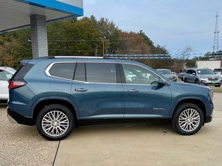 New 2026 GMC Acadia Denali w/ Super Cruise Package video 2