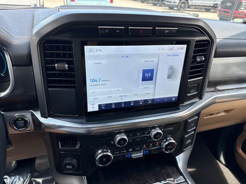 Used 2022 Ford F150 Lariat RWD image 16