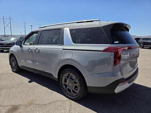 New 2026 Kia Carnival EX image 4