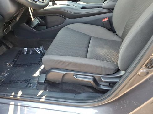 Used 2022 Honda HR-V LX image 16
