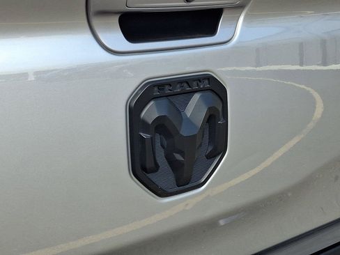 Used 2022 RAM 1500 Big Horn AWD/4WD image 30