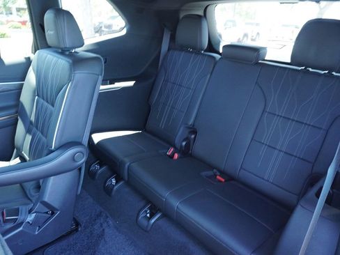 New 2026 Buick Enclave Avenir AWD/4WD image 10