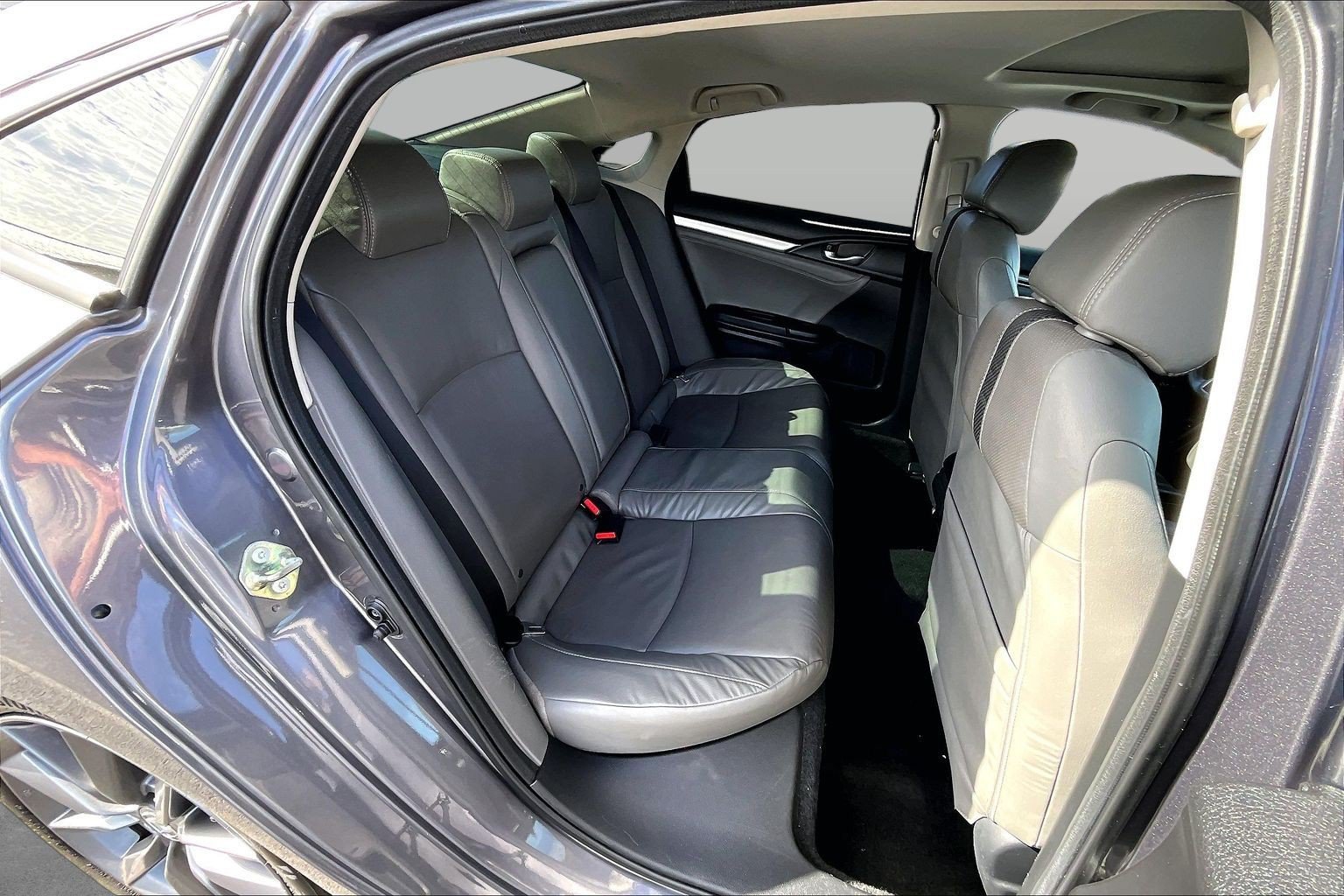 Used 2020 Honda Civic EX-L image 27