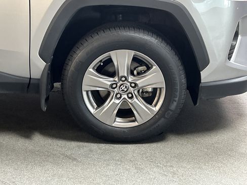 Used 2024 Toyota RAV4 XLE w/ Convenience Package FWD image 13