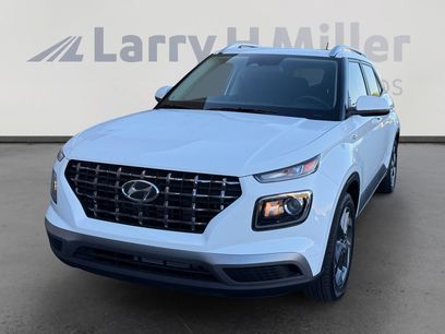 Used 2025 Hyundai Venue SEL