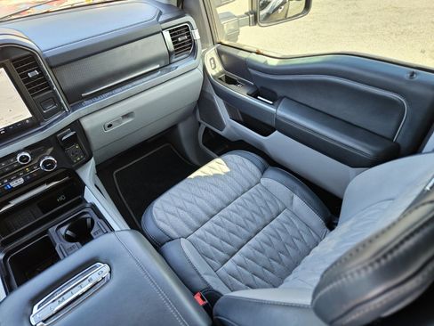 Certified 2024 Ford F250 Limited w/ FX4 Off-Road Package image 17