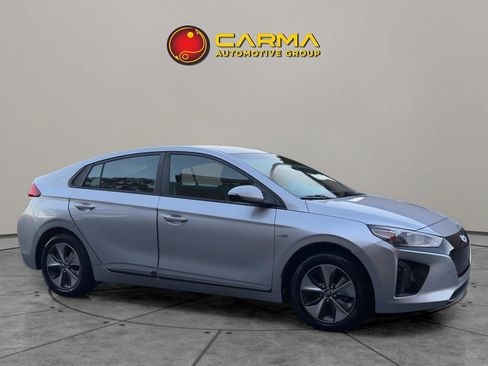 Used 2019 Hyundai Ioniq Hatchback 4D image 10