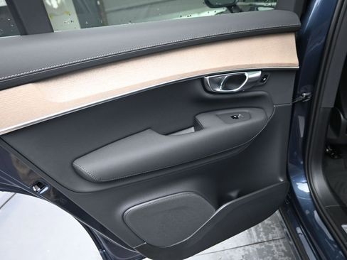 New 2026 Volvo XC90 B5 Core AWD/4WD image 27