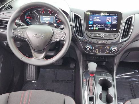 Used 2024 Chevrolet Equinox RS FWD image 27