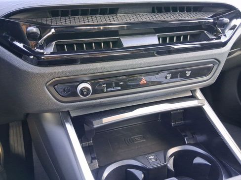 Used 2026 BMW 330i Sedan w/ Premium Package RWD image 17
