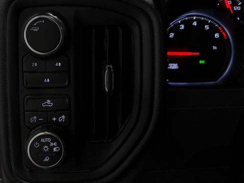 Used 2020 Chevrolet Silverado 2500 W/T w/ WT Convenience Package image 10